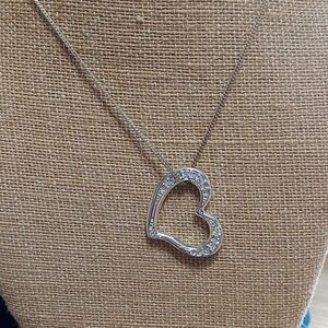Vintage Avon heart w/rhinestones necklace Silver Plated.     T1